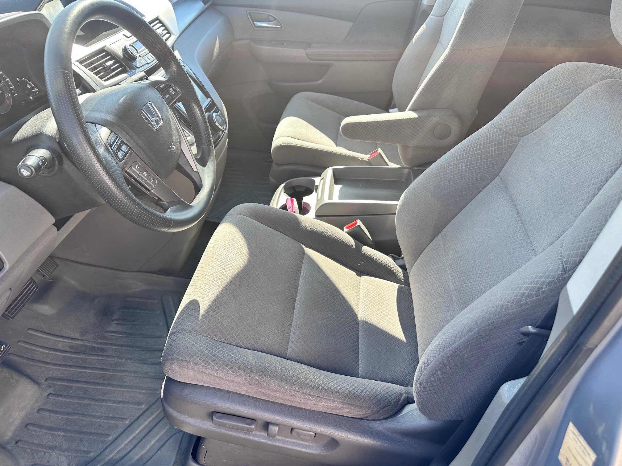 Used 2017 Honda Odyssey EX image 5