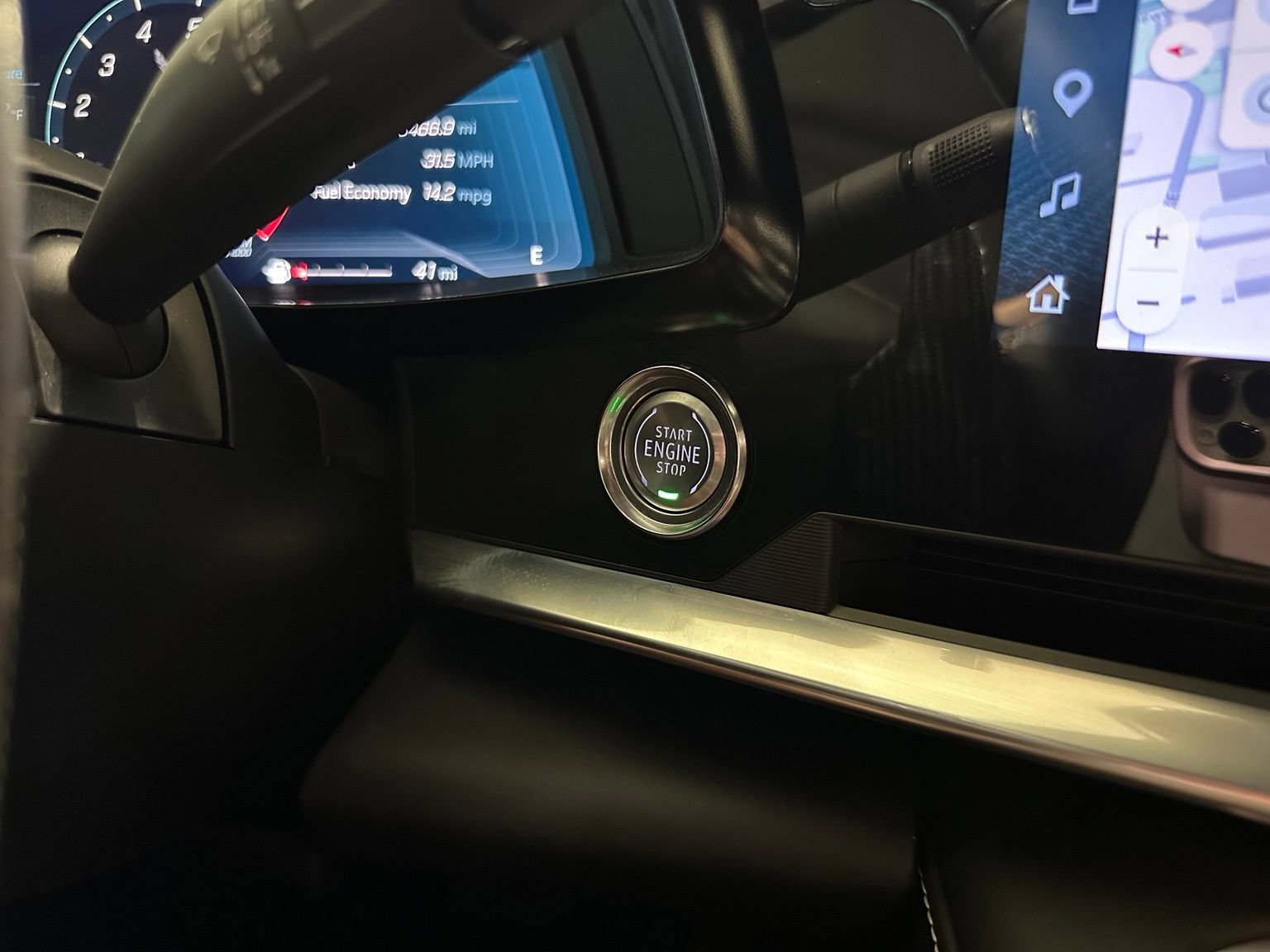 Used 2025 Chevrolet Corvette Z06 RWD image 18