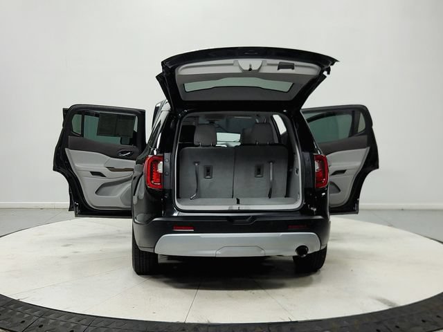Used 2021 GMC Acadia SLE FWD image 15