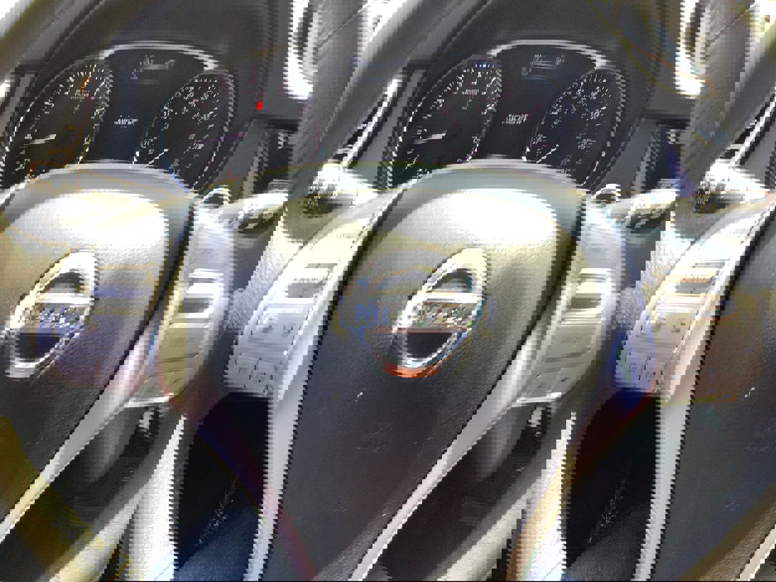 Used 2015 Nissan Rogue SL w/ SL Premium Package image 17