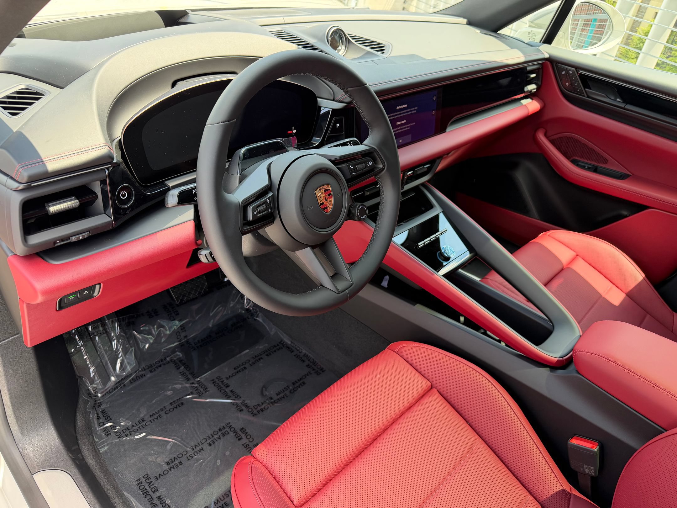 New 2026 Porsche Macan 4 Electric AWD/4WD image 4