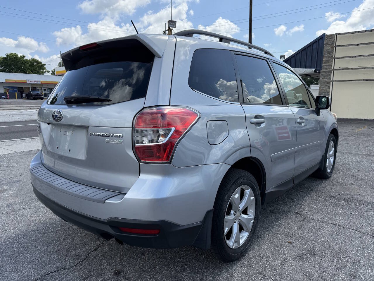 Used 2014 Subaru Forester 2.5i Limited AWD/4WD image 7