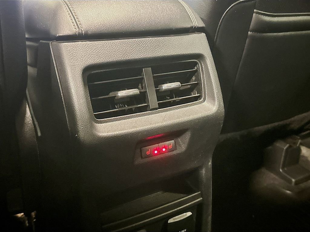 Used 2019 Ford Edge Titanium w/ Equipment Group 301A image 33