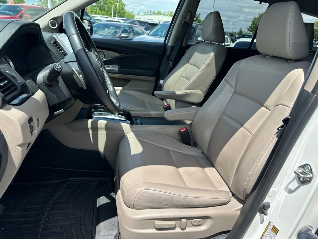 Used 2017 Honda Pilot Touring image 17