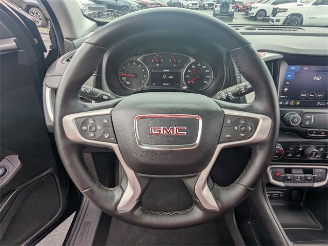 Used 2024 GMC Terrain SLT image 21