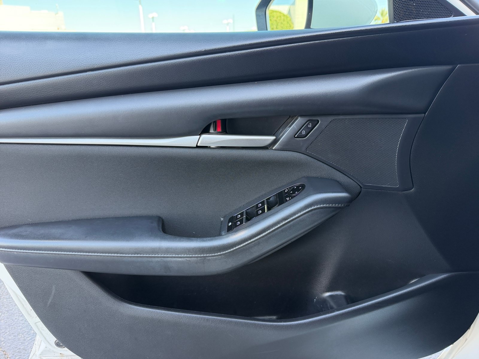 Used 2019 MAZDA MAZDA3 Sedan FWD image 13