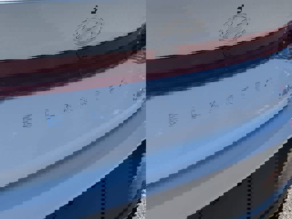 New 2026 Hyundai Elantra Limited image 13