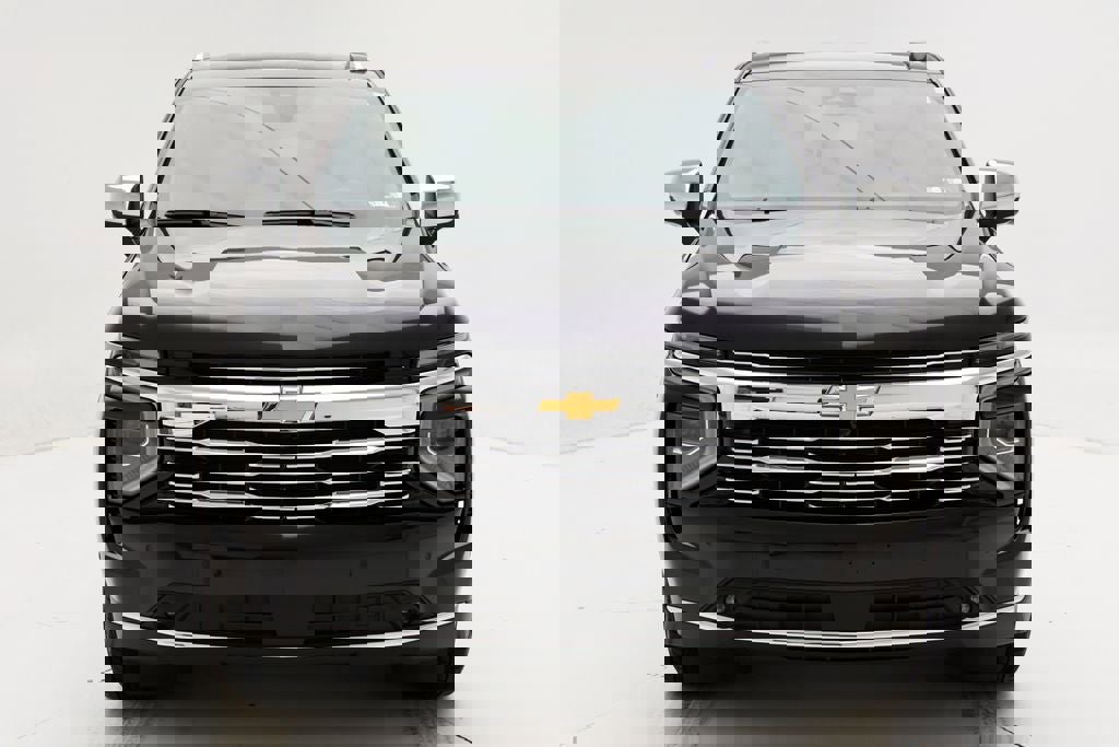 Used 2025 Chevrolet Tahoe Premier AWD/4WD image 5
