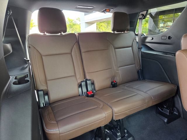 Used 2024 Chevrolet Tahoe High Country AWD/4WD image 22