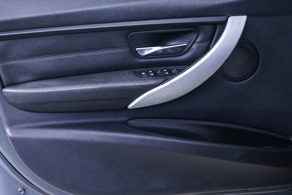 Used 2015 BMW 335i Sedan RWD image 8