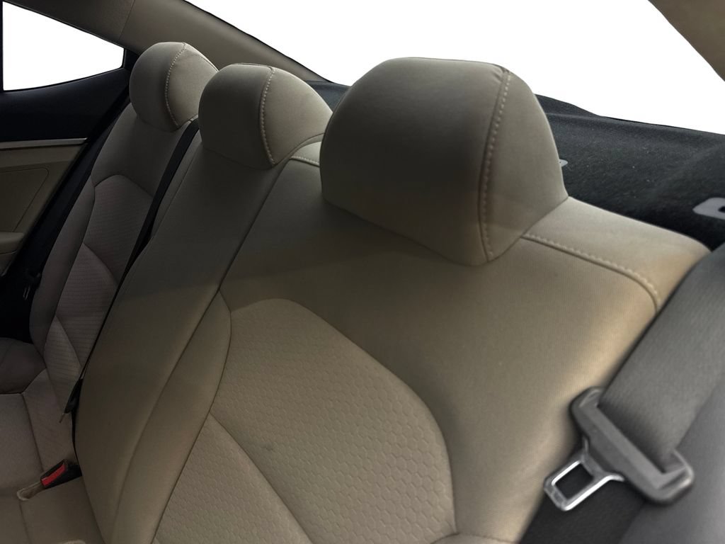 Used 2019 Hyundai Elantra SE FWD image 21