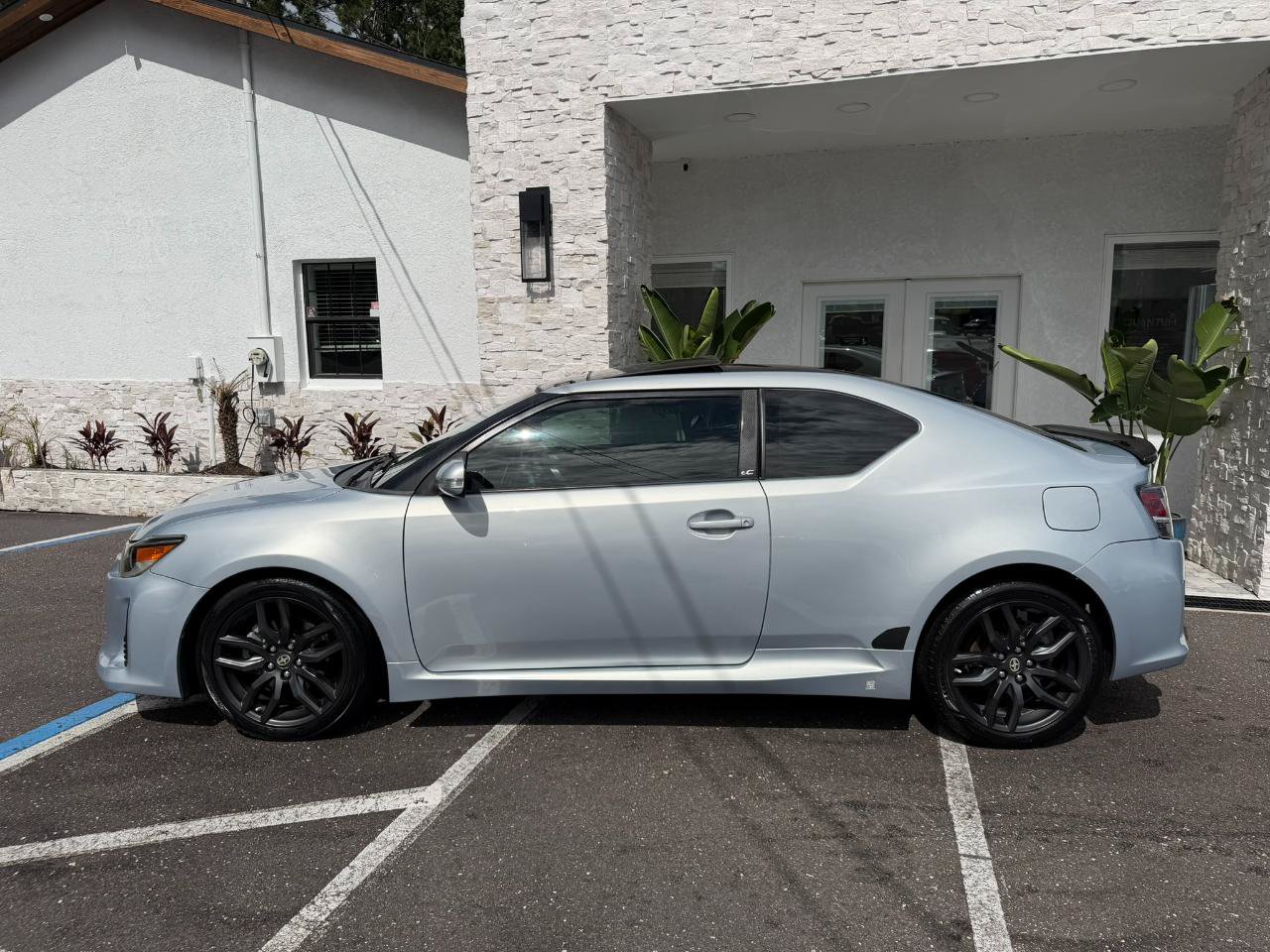 Used 2014 Scion tC 10 Series FWD image 10
