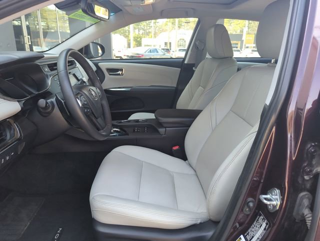Used 2018 Toyota Avalon XLE Premium w/ Carpet Mat Package image 13