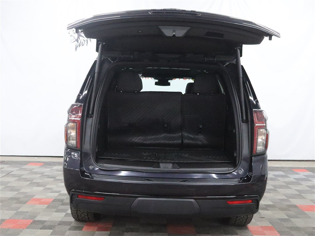 Used 2023 Chevrolet Tahoe Z71 w/ Luxury Package AWD/4WD image 6