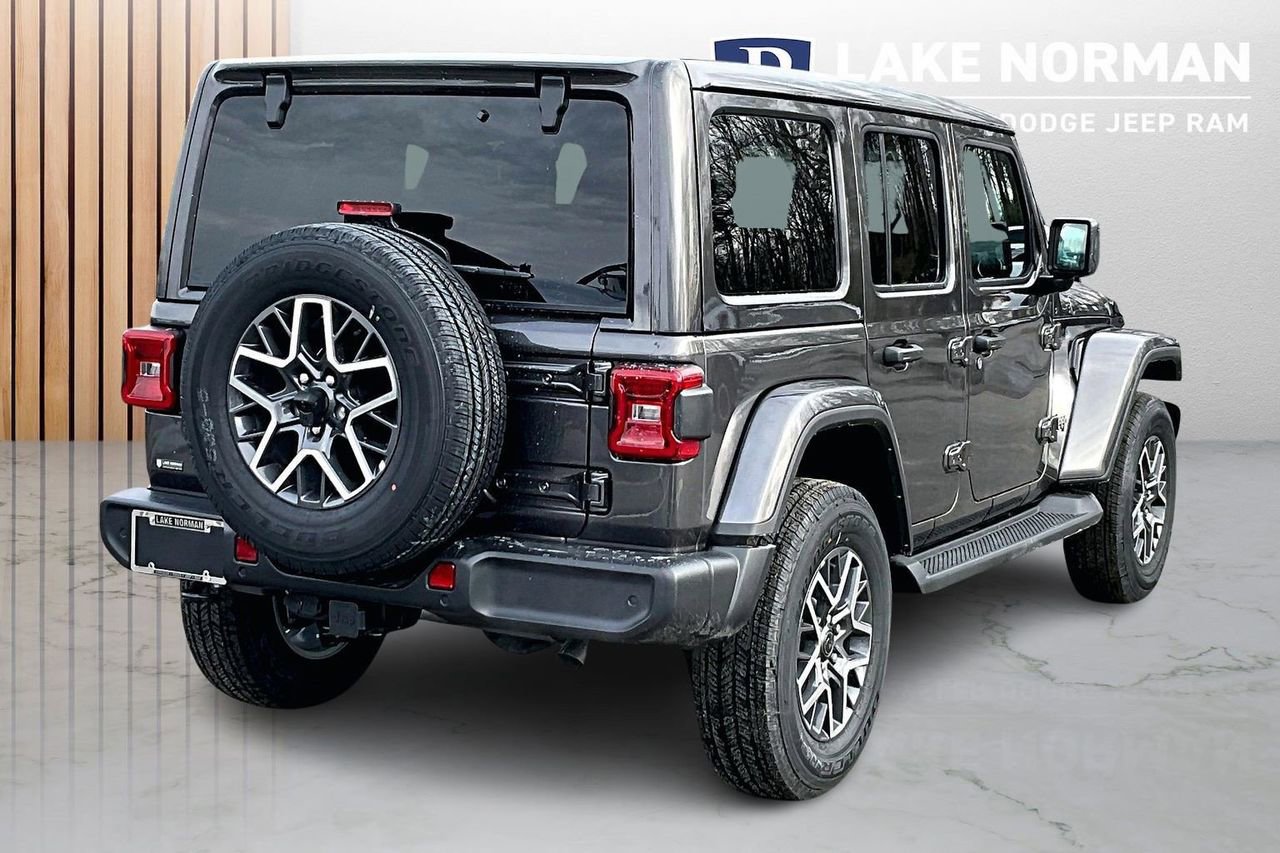 New 2026 Jeep Wrangler Sahara AWD/4WD image 9