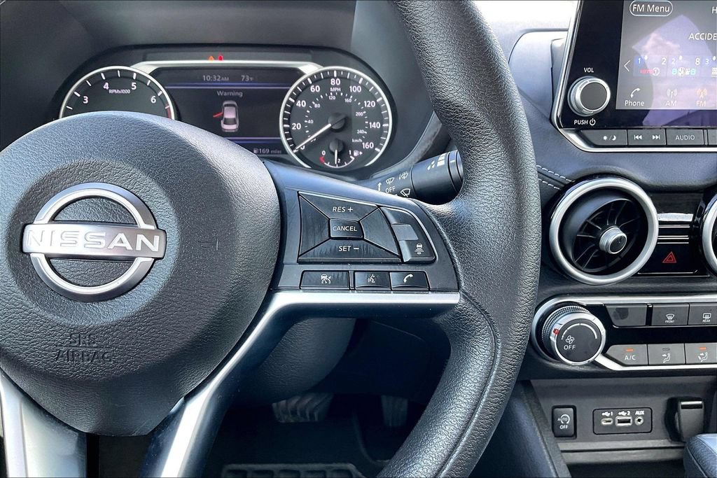 Used 2024 Nissan Sentra SV FWD image 11