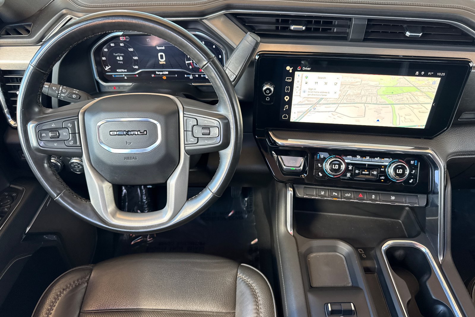 Used 2024 GMC Sierra 3500 Denali w/ Denali Reserve Package AWD/4WD image 17