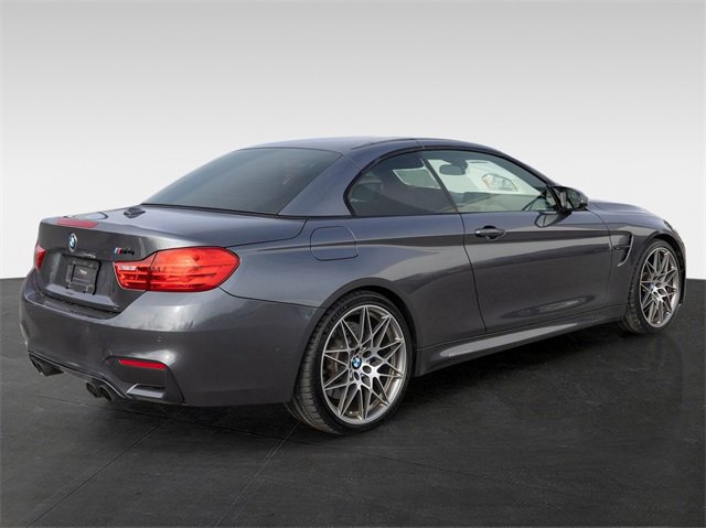 Used 2017 BMW M4 Convertible image 10