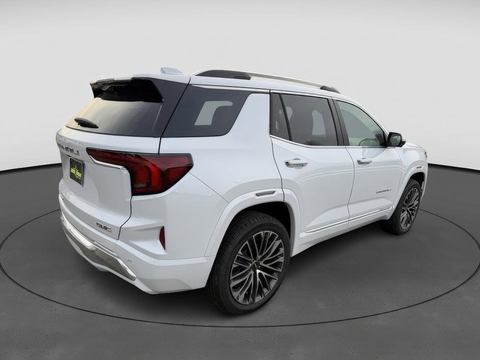 New 2026 GMC Terrain Denali w/ LPO, Floor Liner Package image 6