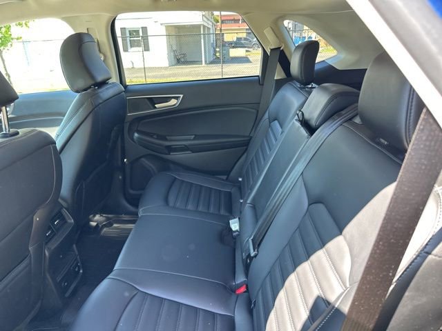 Used 2024 Ford Edge SEL w/ Convenience Package AWD/4WD image 16