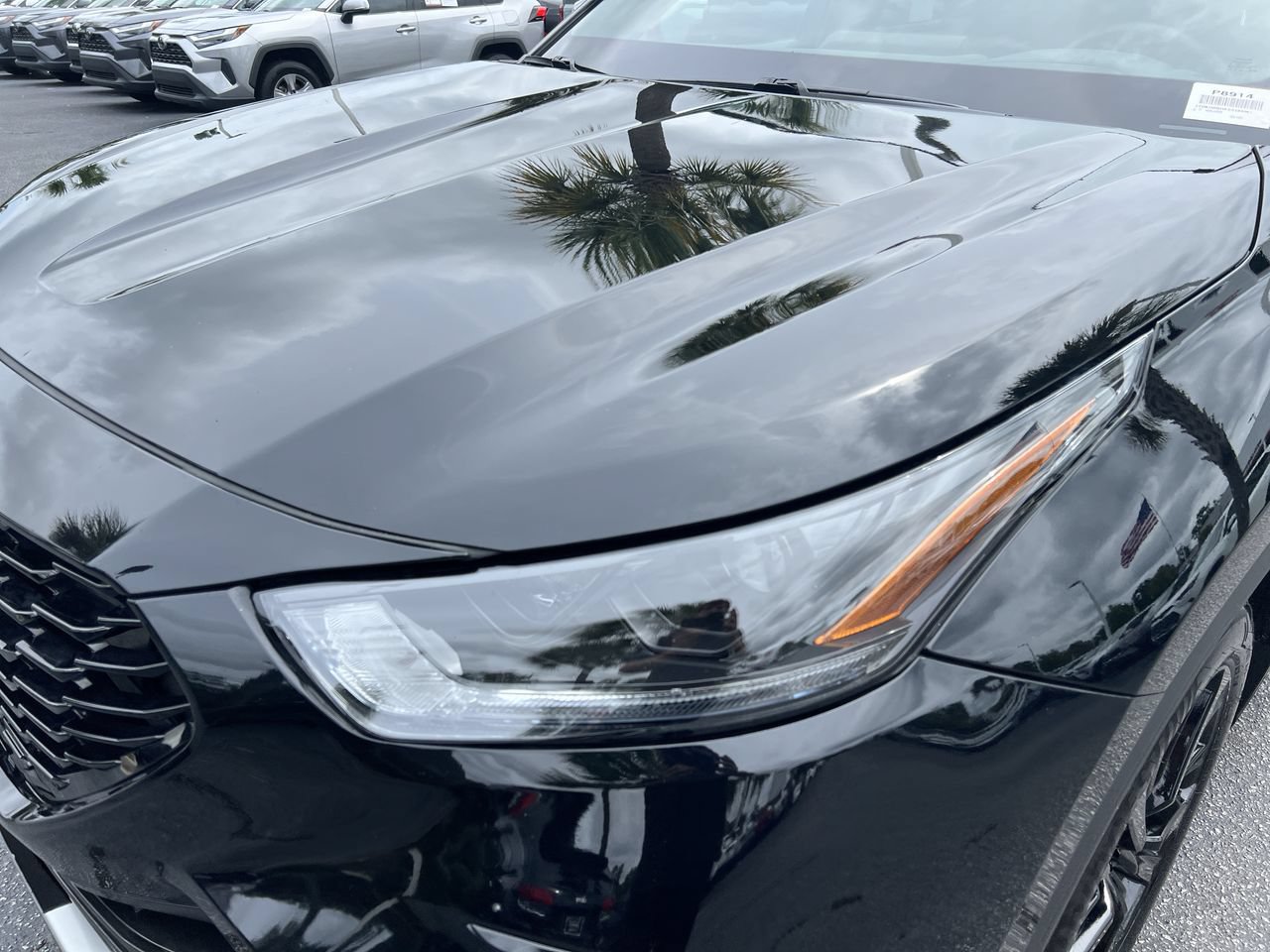 Used 2025 Toyota Highlander XSE AWD/4WD image 6
