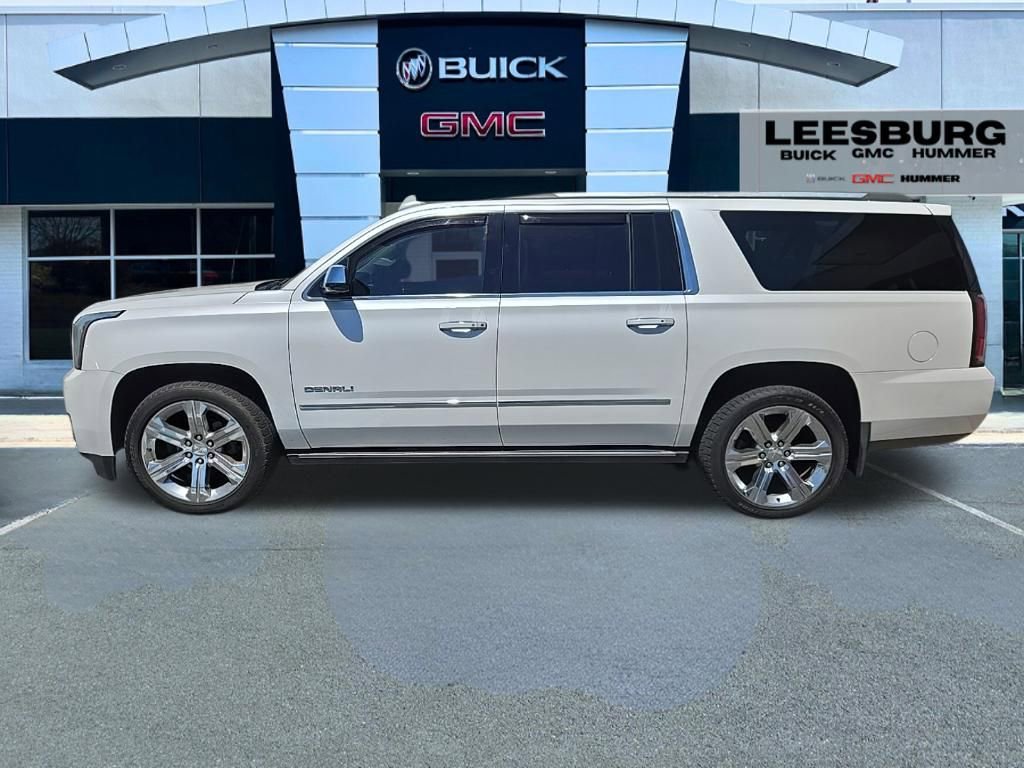 Used 2019 GMC Yukon XL Denali w/ Denali Ultimate Package AWD/4WD image 3