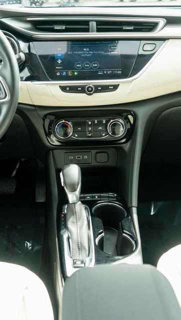 Used 2023 Buick Encore GX Preferred w/ Cold Weather Comfort Package FWD image 16