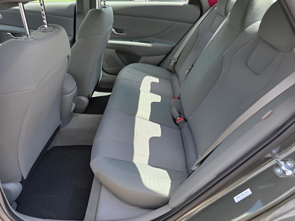 New 2026 Hyundai Elantra SE w/ Cargo Package image 11
