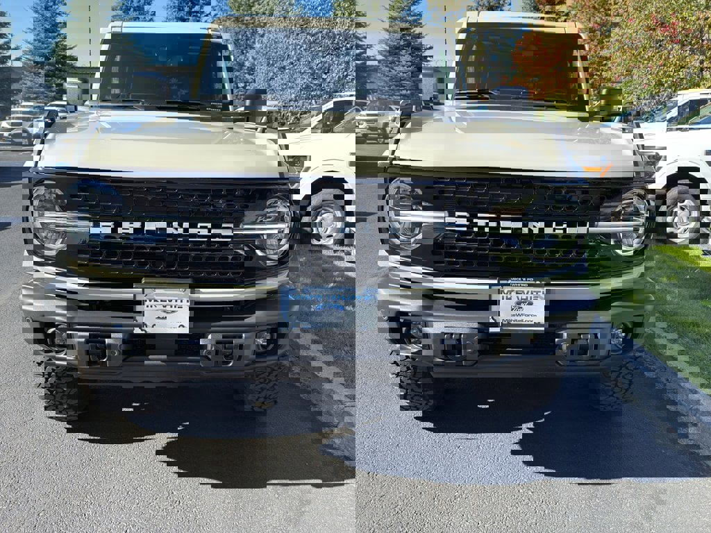 New 2025 Ford Bronco Badlands image 9