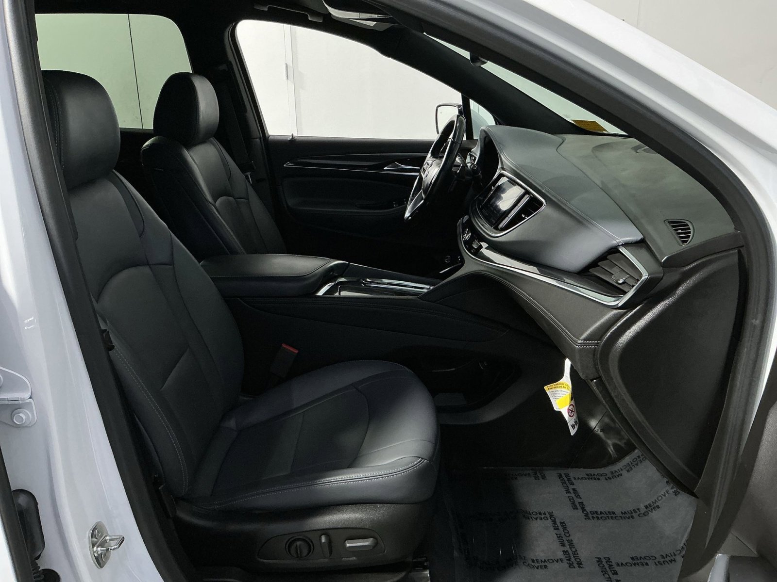 Used 2023 Buick Enclave Essence AWD/4WD image 27