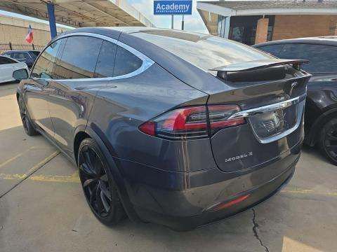 Used 2018 Tesla Model X 75D image 4