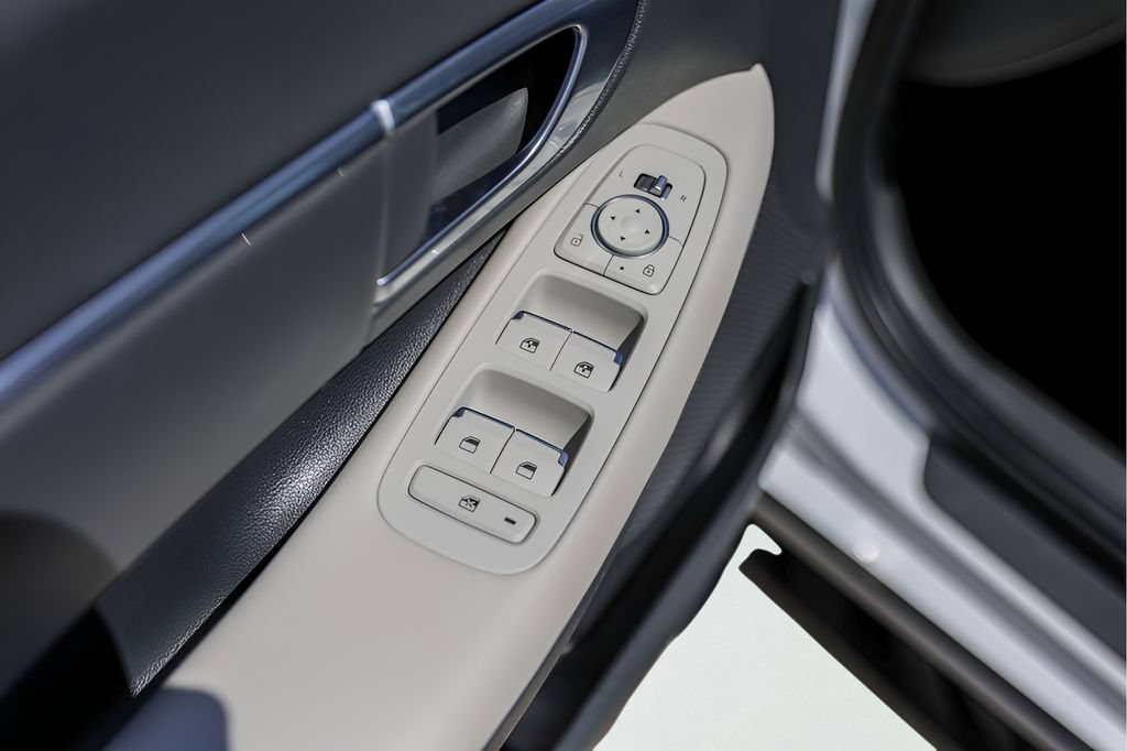 Used 2022 Hyundai Sonata SEL FWD image 23