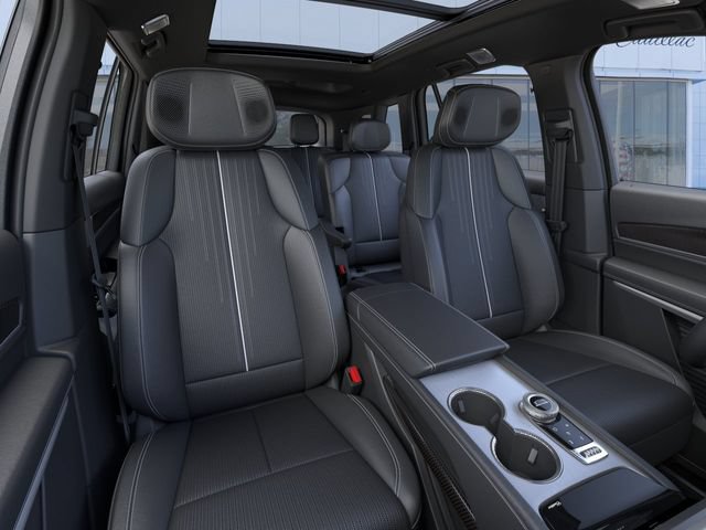 New 2027 Cadillac Vistiq Sport w/ LPO, Floor Liner Package AWD/4WD image 16