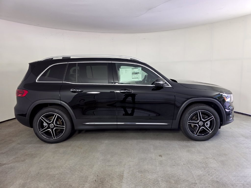 New 2026 Mercedes-Benz GLB 250 image 3