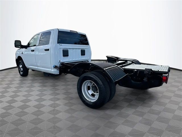 Used 2023 RAM 3500 Tradesman w/ Max Tow Package RWD image 5