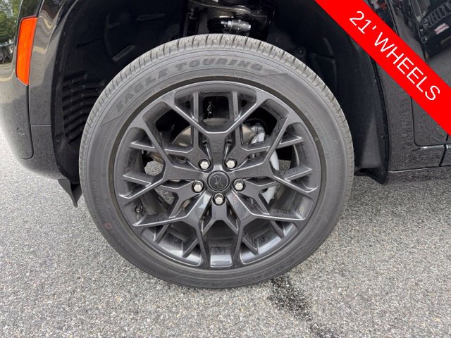 New 2027 Jeep Grand Cherokee Summit w/ Adv Protech Group IV AWD/4WD image 50
