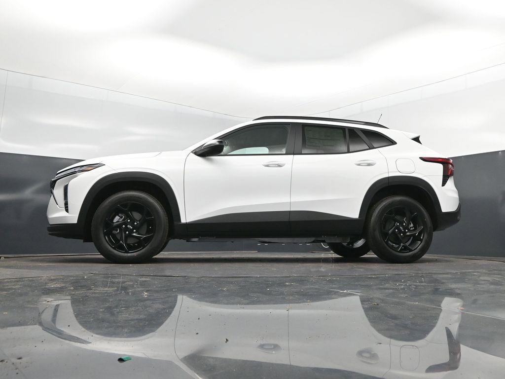 New 2026 Chevrolet Trax LT w/ Driver Confidence Package FWD image 39
