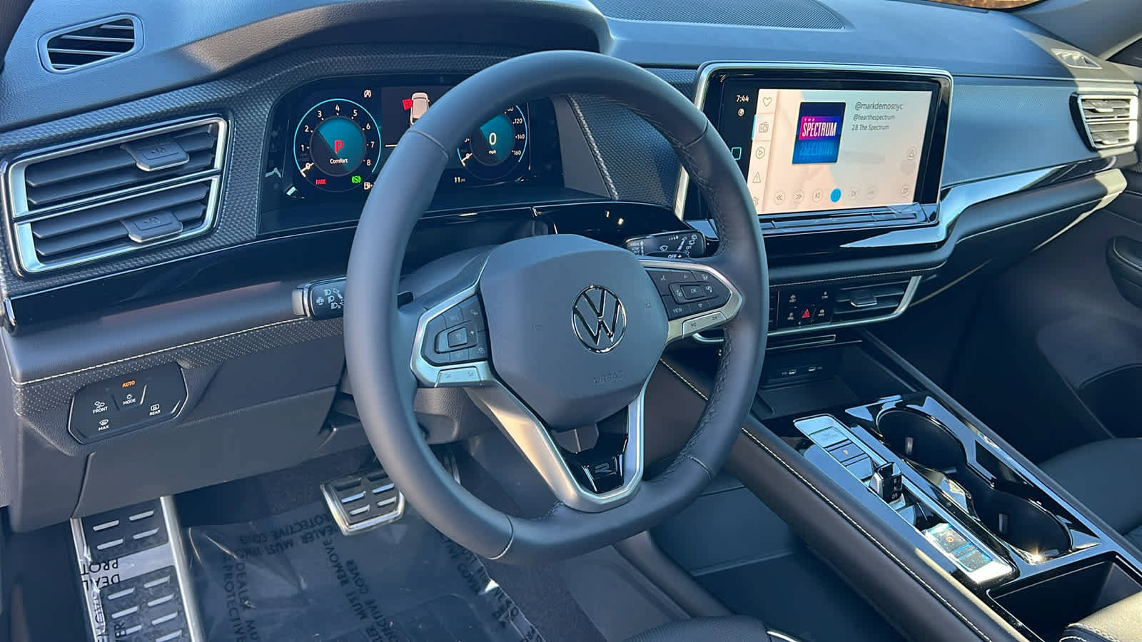 New 2026 Volkswagen Atlas Cross Sport SEL Premium R-Line image 10