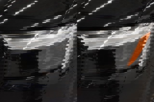 Used 2025 Audi Q7 3.0T Premium Plus image 17