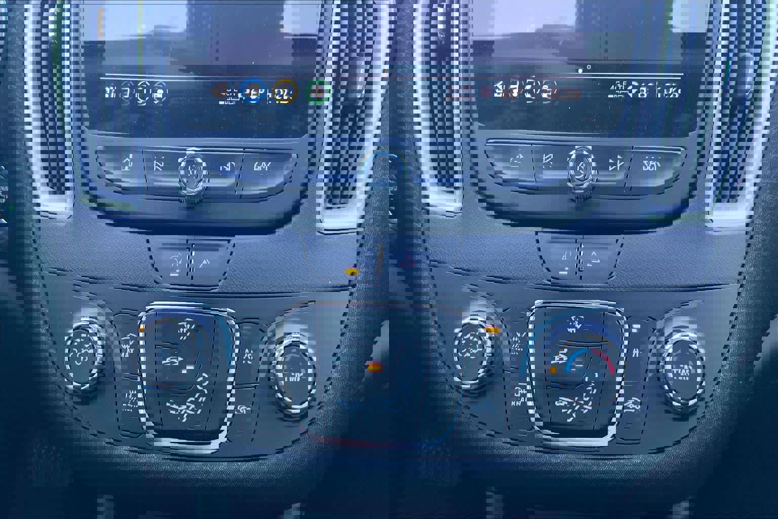 Certified 2025 Chevrolet Malibu LS image 35