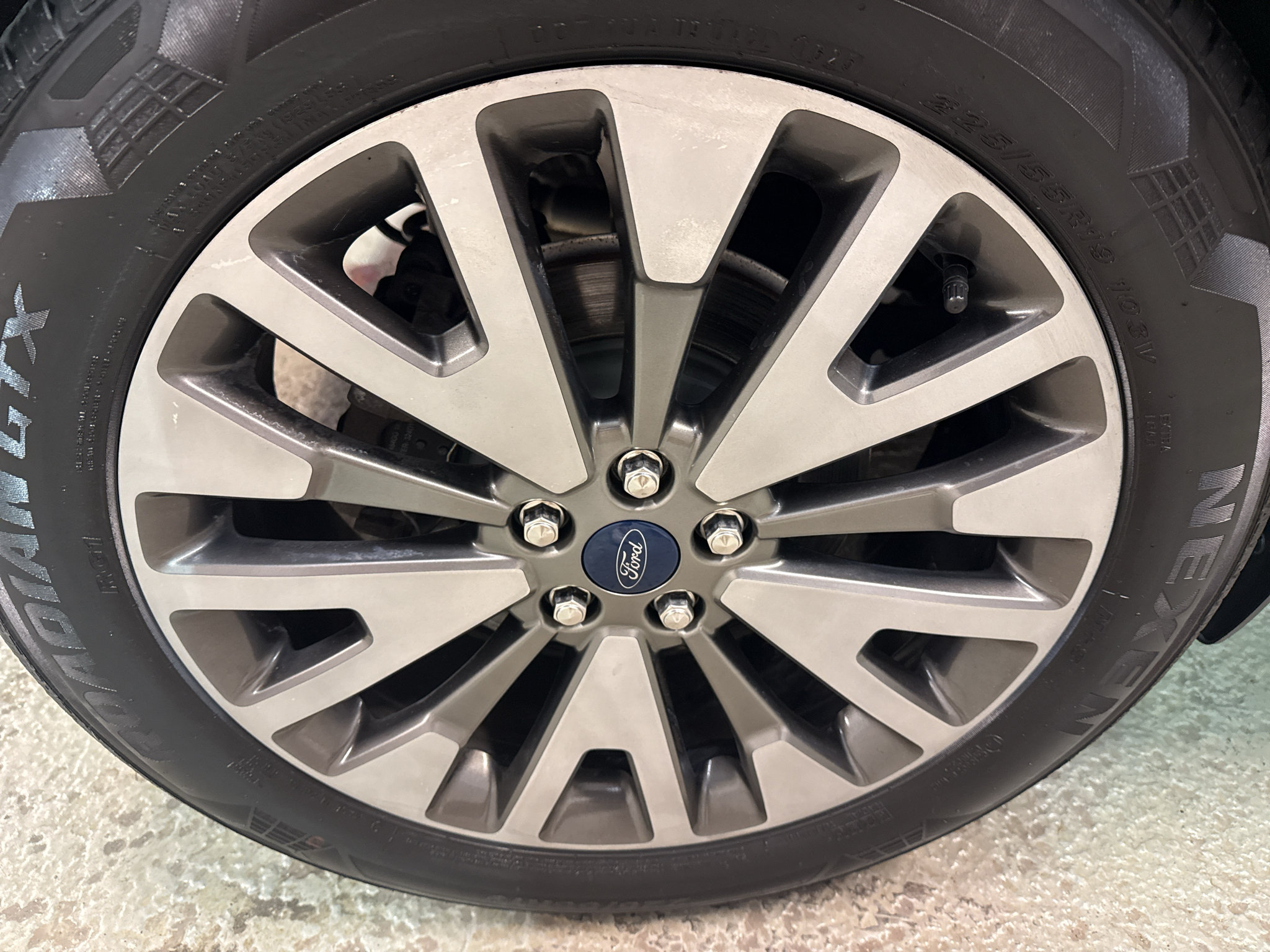 Used 2021 Ford Escape Titanium AWD/4WD image 38