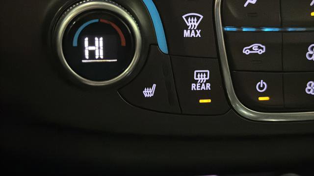 Used 2018 Chevrolet Traverse LT AWD/4WD image 36