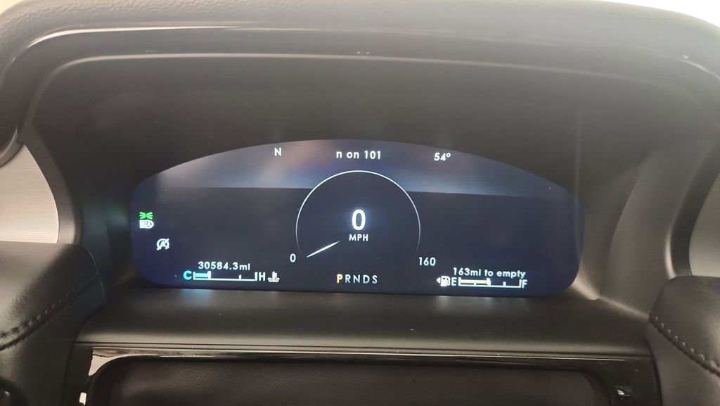 Used 2023 Lincoln Nautilus AWD image 11