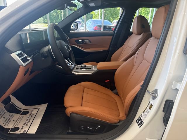 New 2026 BMW 330i xDrive Sedan w/ M Sport Package AWD/4WD image 9