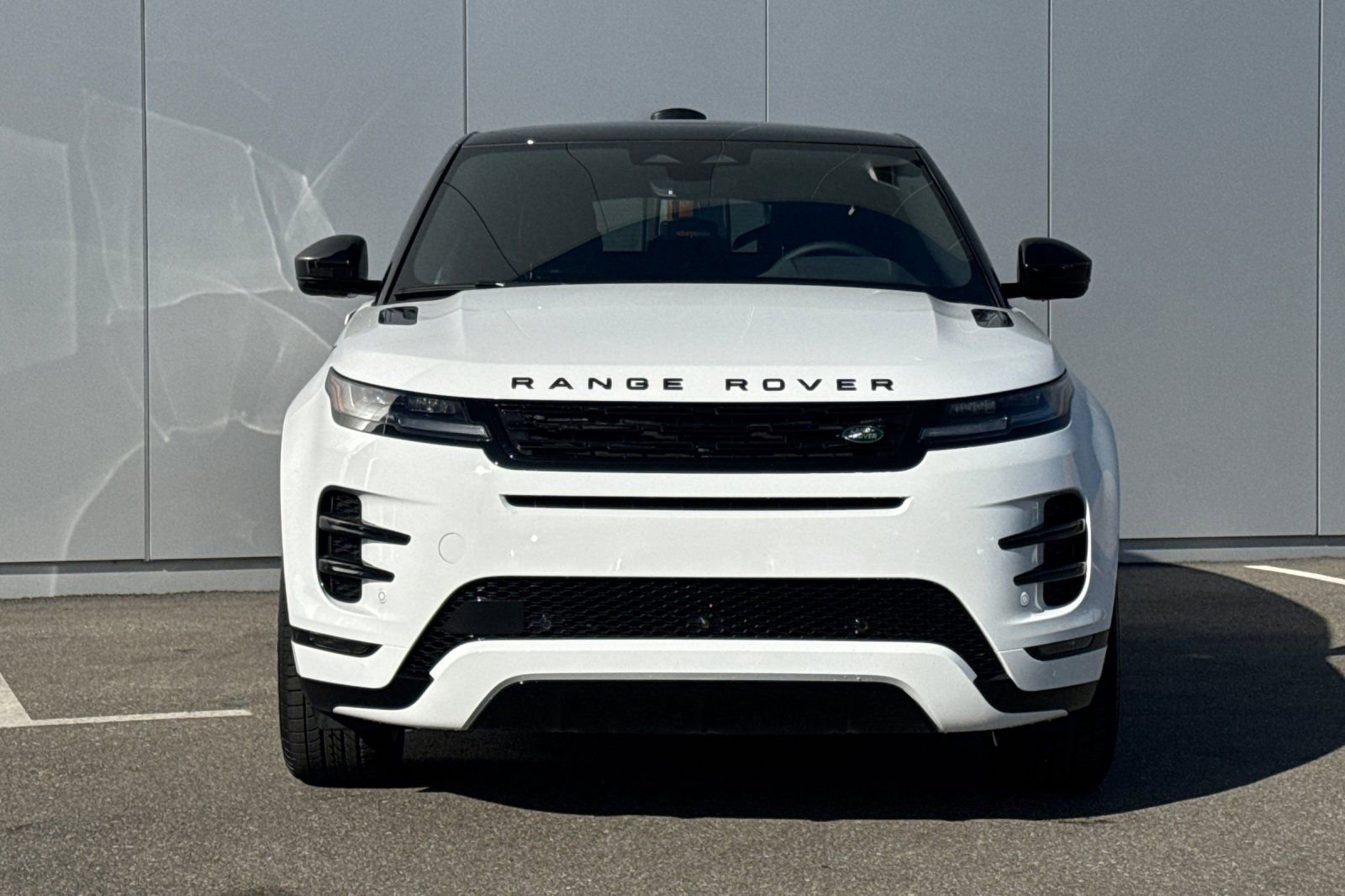 New 2026 Land Rover Range Rover Evoque Dynamic SE image 8