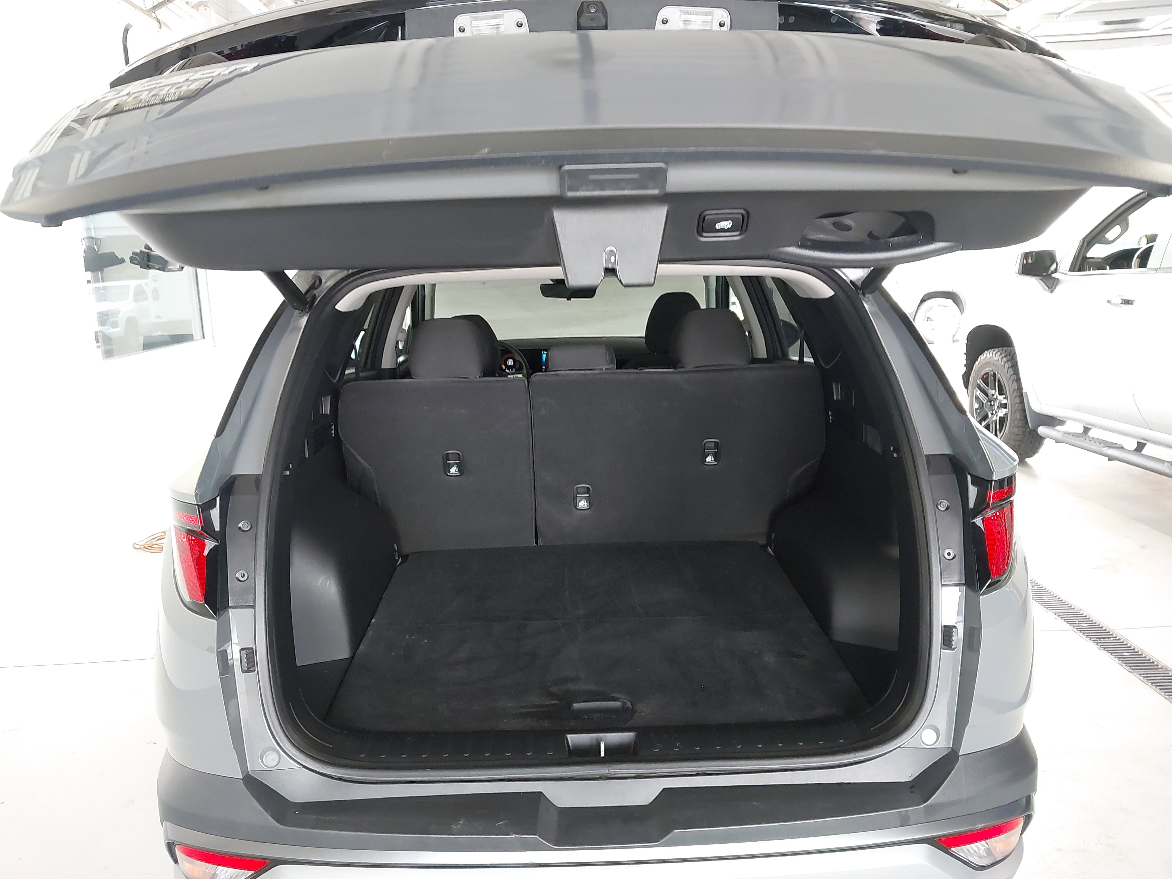 Used 2025 Hyundai Tucson SEL image 27