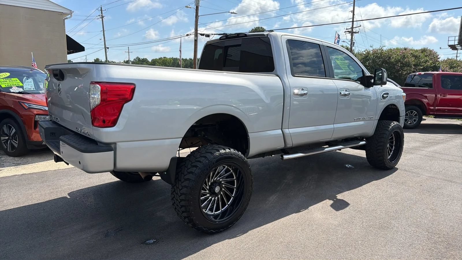 Used 2020 Nissan Titan SV w/ SV Convenience Package AWD/4WD image 5
