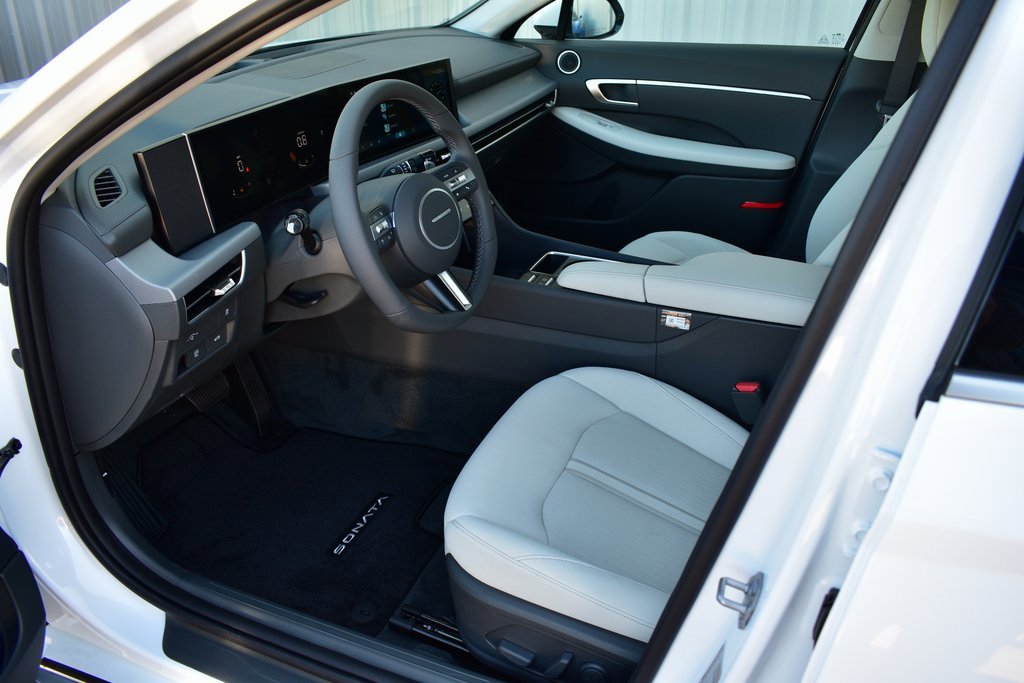 New 2026 Hyundai Sonata SEL image 14
