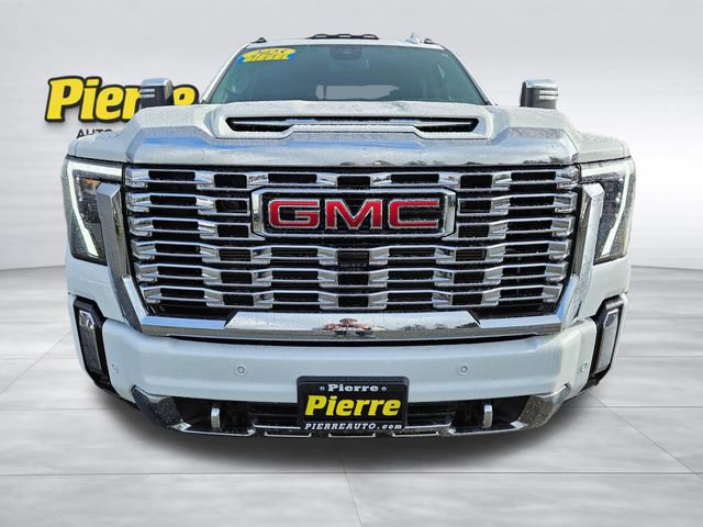Used 2025 GMC Sierra 3500 Denali AWD/4WD image 9