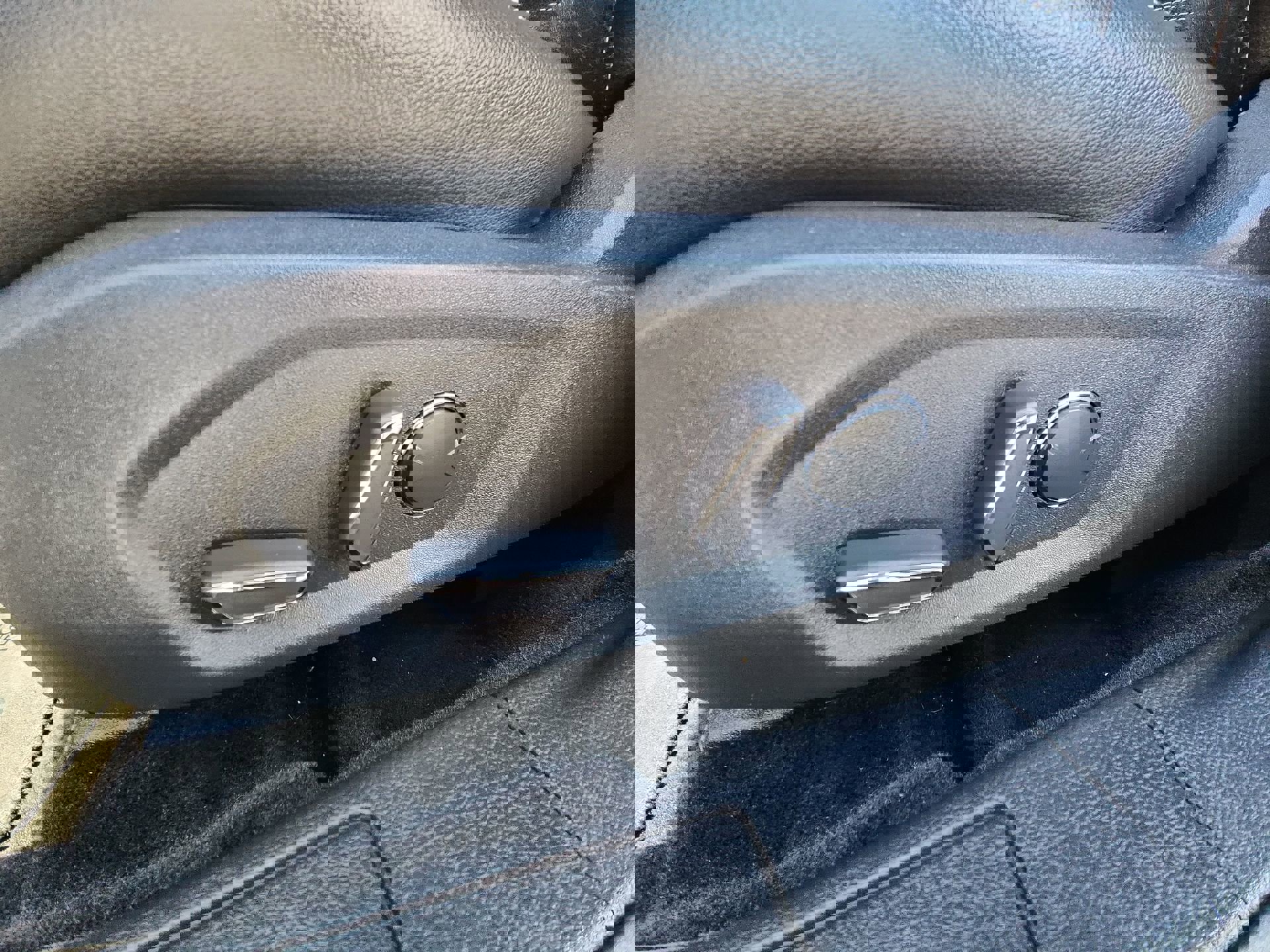 Used 2015 Ford Fusion SE w/ Equipment Group 202A image 14